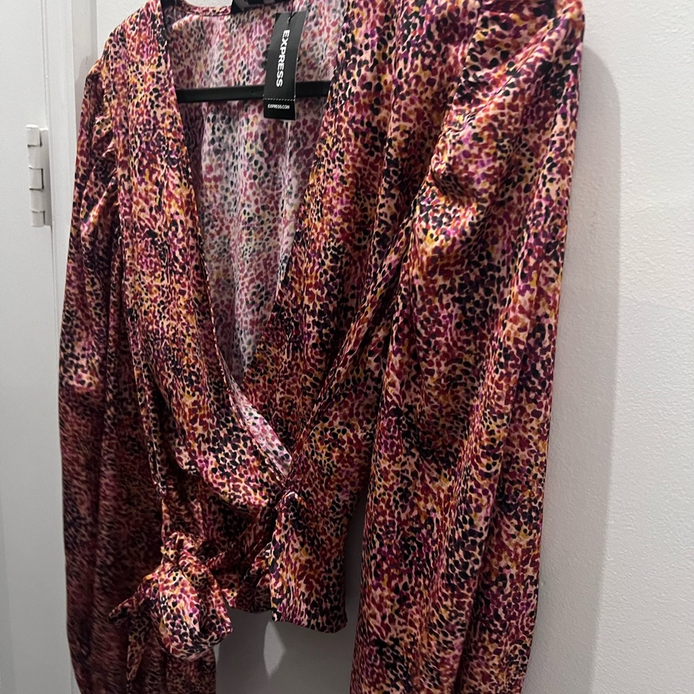 Express Vibrant Leopard Print Blouse